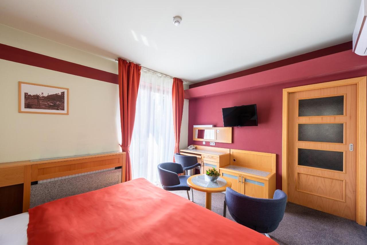 Jan Maria Hotel 오스트라바 외부 사진