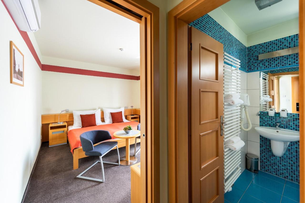 Jan Maria Hotel 오스트라바 외부 사진